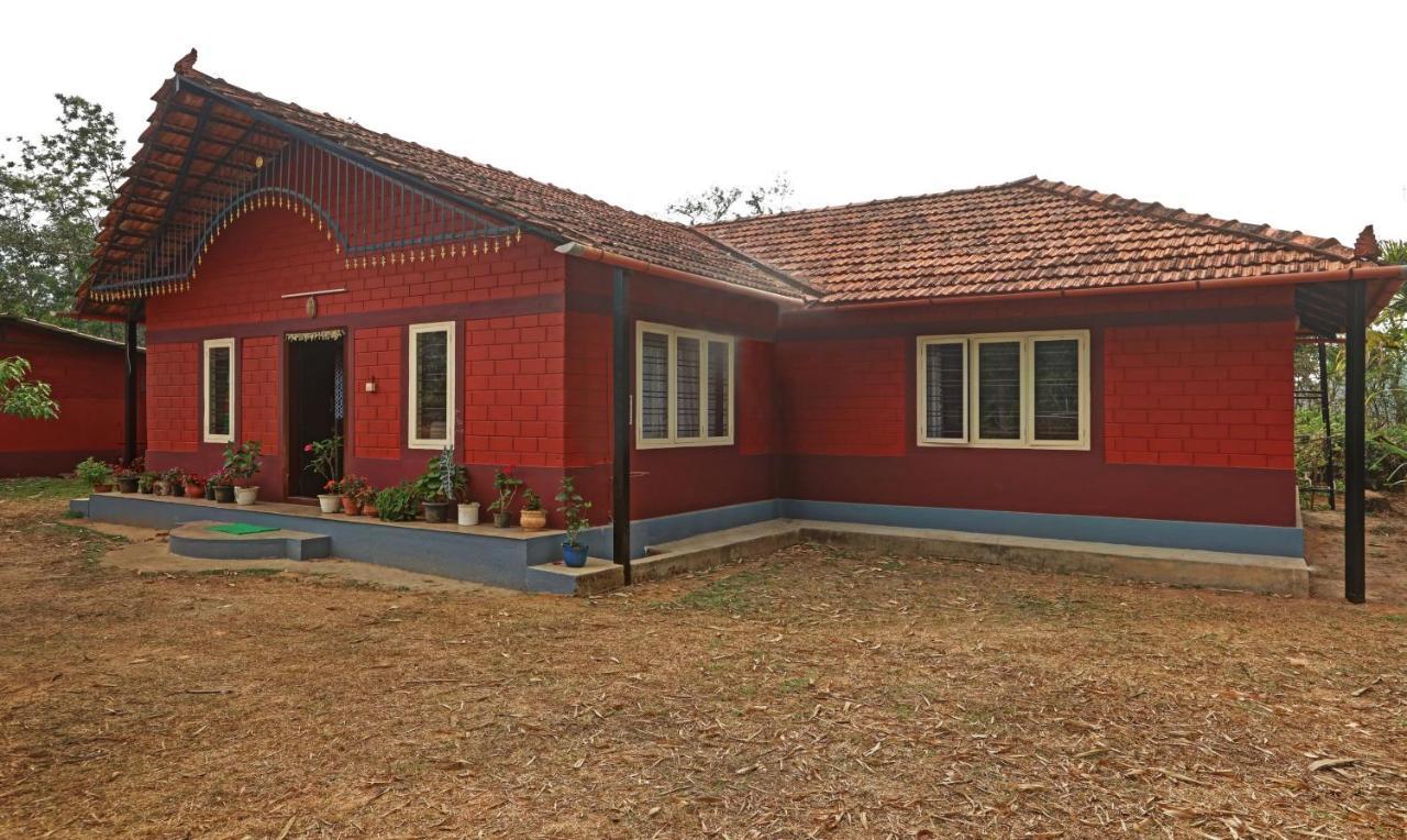 Hotel Allaranda Homestay Madikeri Ngoại thất bức ảnh